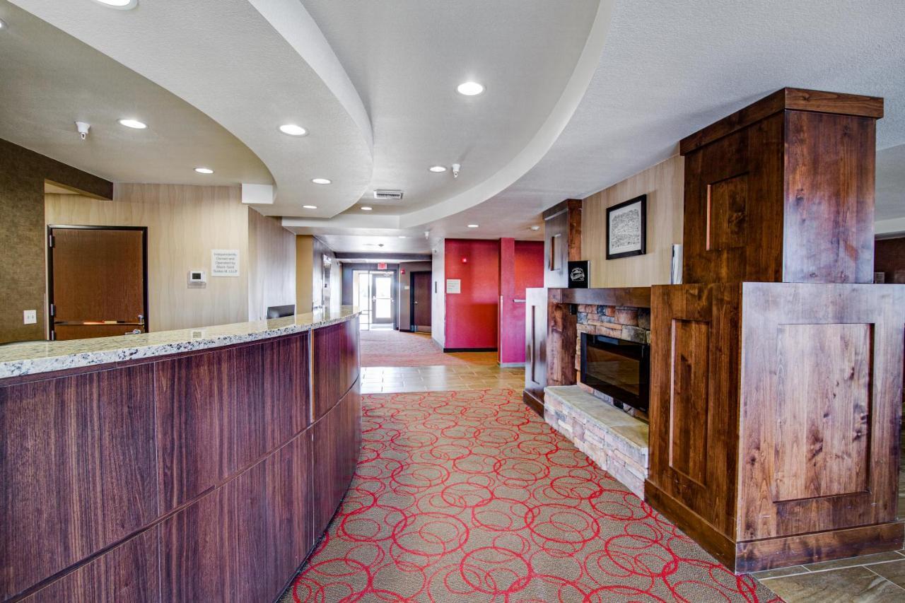 Inn At Hunters Run Watford City Exterior foto
